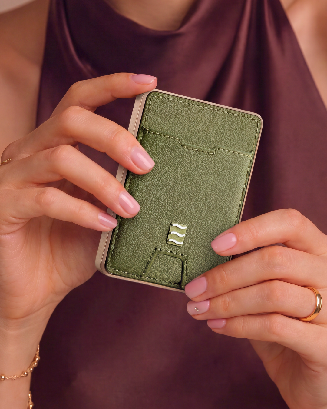 Venice Wallet & Tracking Card